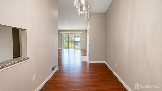 500 Danbury Ln