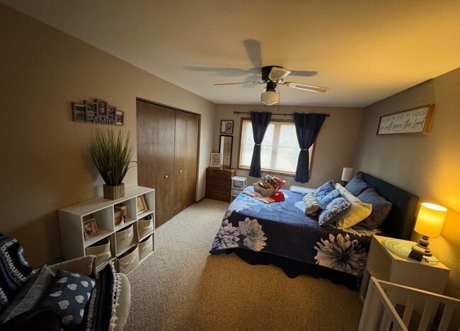 Photo - 808 Henry St