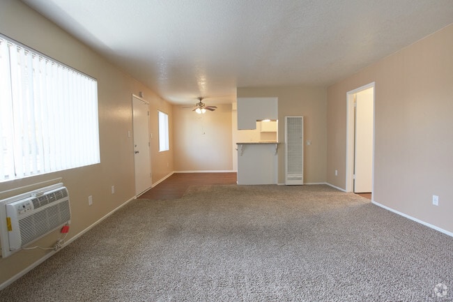 2BR, 1BA -950 - La Habra Hills Apartments