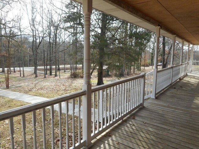 Photo - Beautiful 4 Bedroom 2 Bath Ranch Home on India Hook