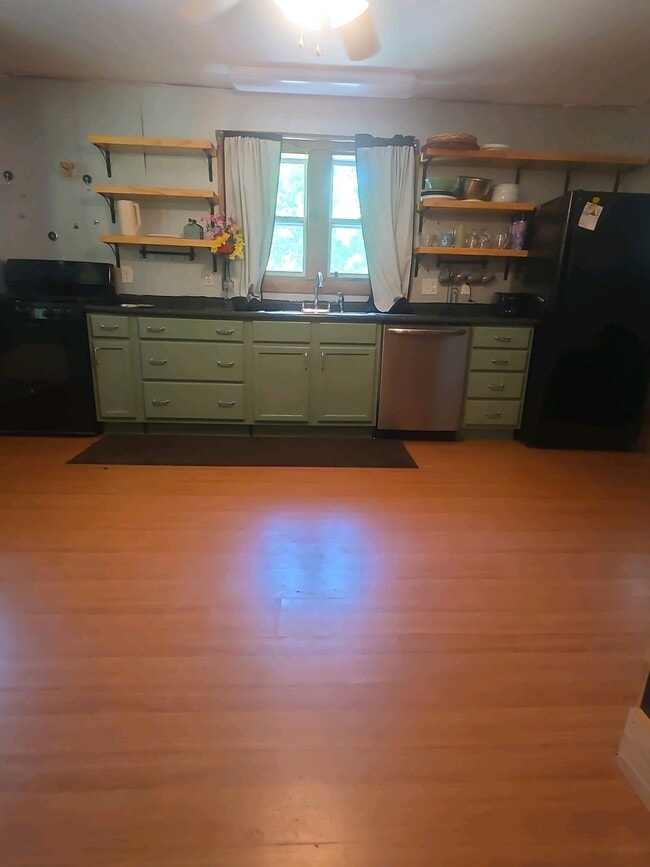 Photo - 147 Bayou Rd