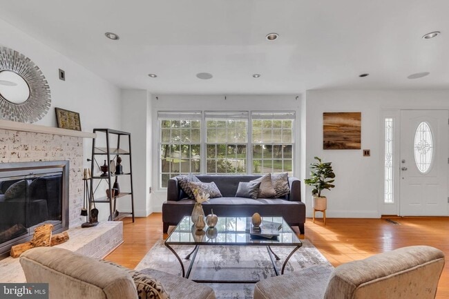 Photo - 1344 Grant St