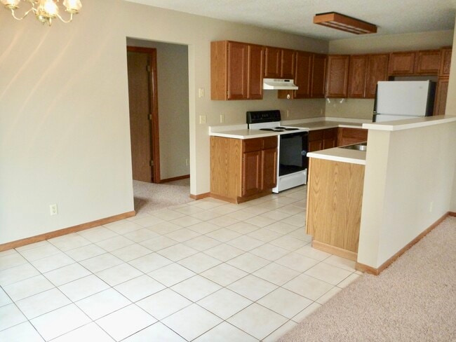 Photo - 2216 Melanie Ln