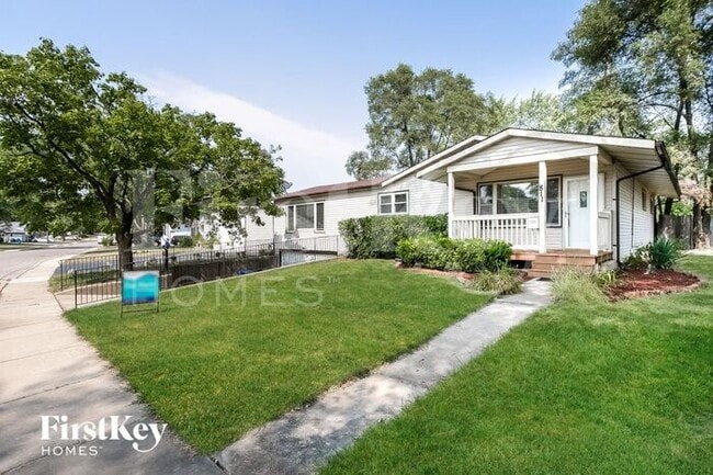 Photo - 811 Salem Ln