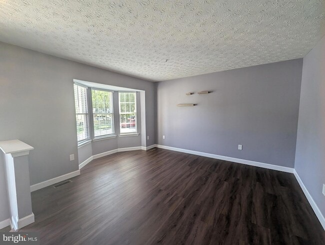 Photo - 629 Tripp Creek Ct