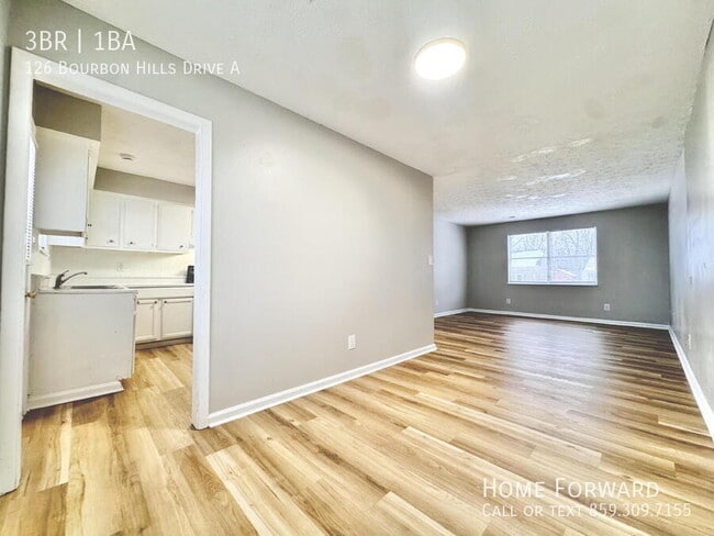 Photo - 126 Bourbon Hills Dr