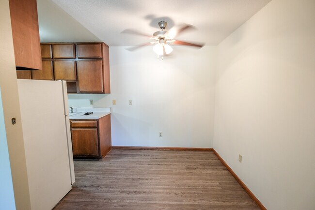Bryant Ave Apartments | 2550