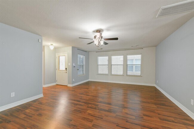 9523 Wyatt Oak Lane