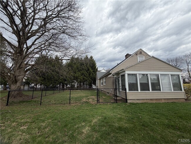 Photo - 50 New Hartford St