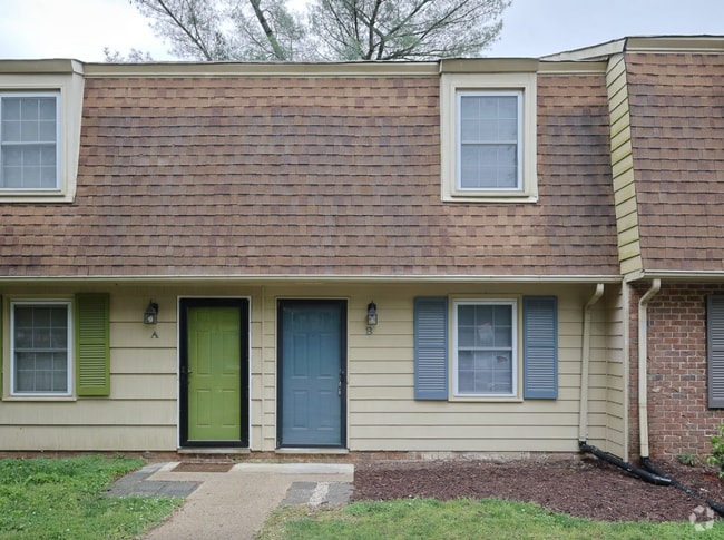 Building Photo - 2-Bedroom Townhome-Style Condo Near Wester...