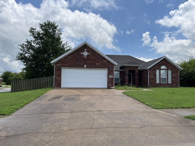 Building Photo - 3101 SW Camden Dr Rental