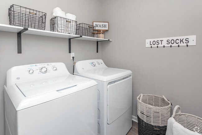 2BR, 2.5BA - 1,310 SF The Glen Hollow