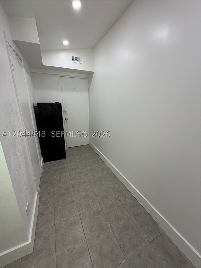 Photo - 1270 NE 178th St Unit 1