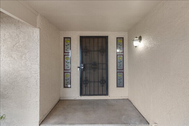 Photo - Spectacular Updates, 3 Bedroom 2 Bath