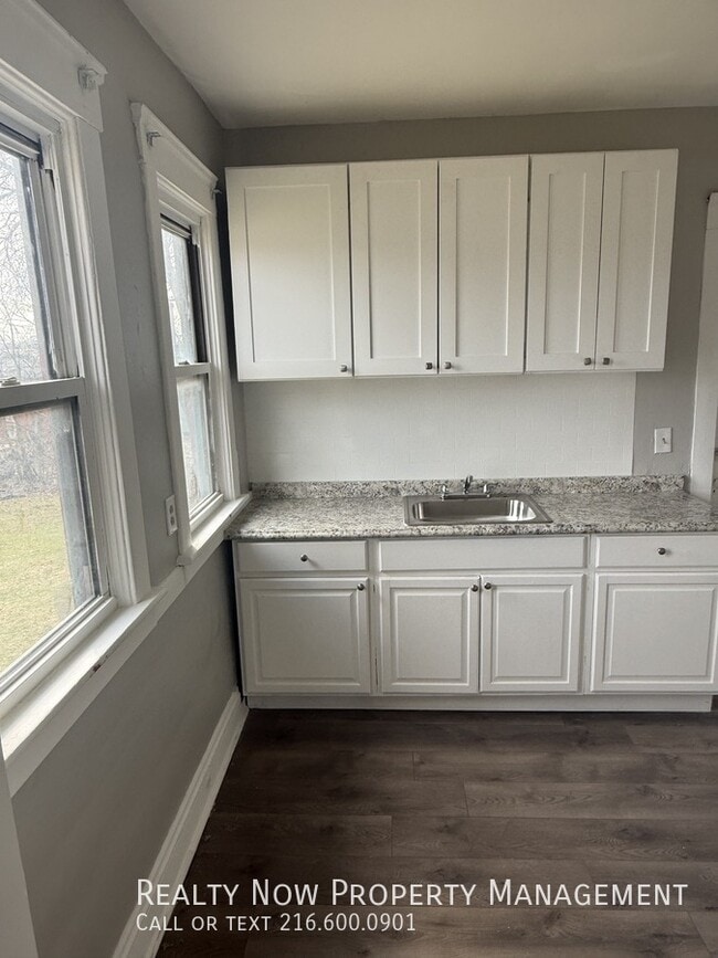 Photo - 2907 Denison Ave Unit 2