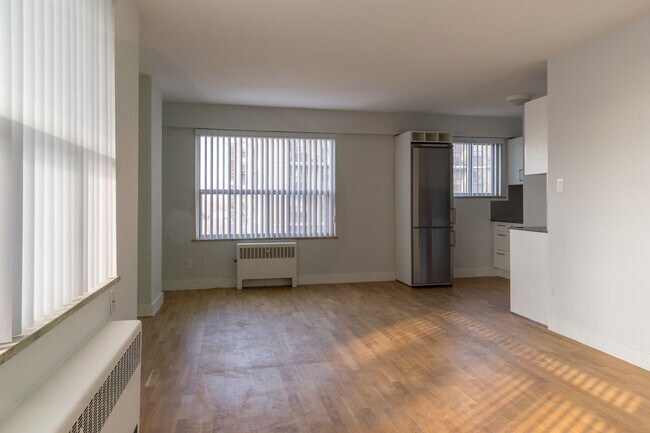 Photo - 99 Tyndall Ave Unit 701