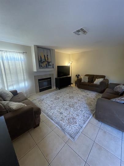 Photo - 2760 Stargate St