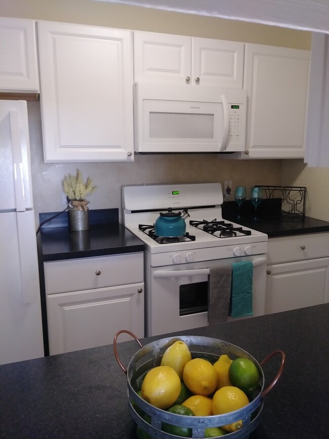 Kent Farm Apartments For Rent in East Providence, RI