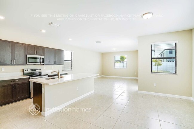 3408 W 109th Pl