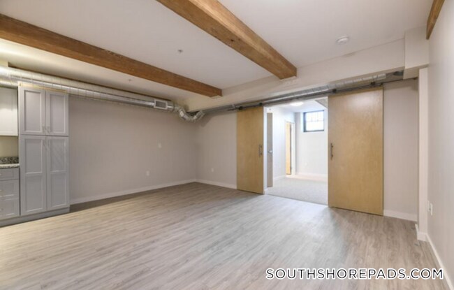 Photo - 129 Guild St Unidad 109