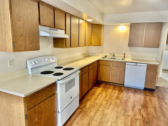 Photo - 808 W Augusta Ave Unit Apt 1