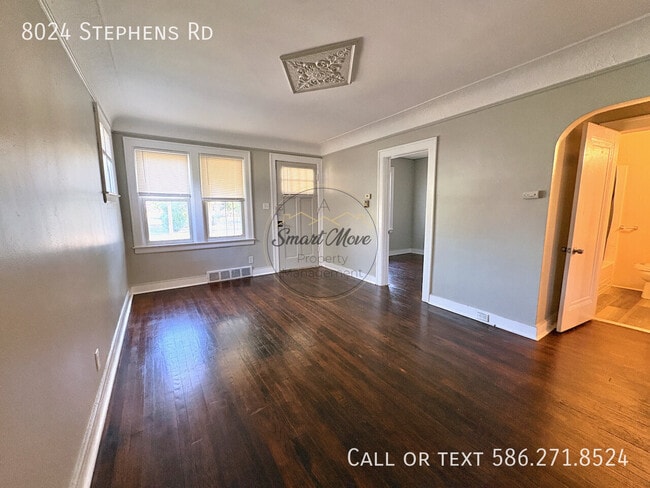 Photo - 8024 Stephens Rd