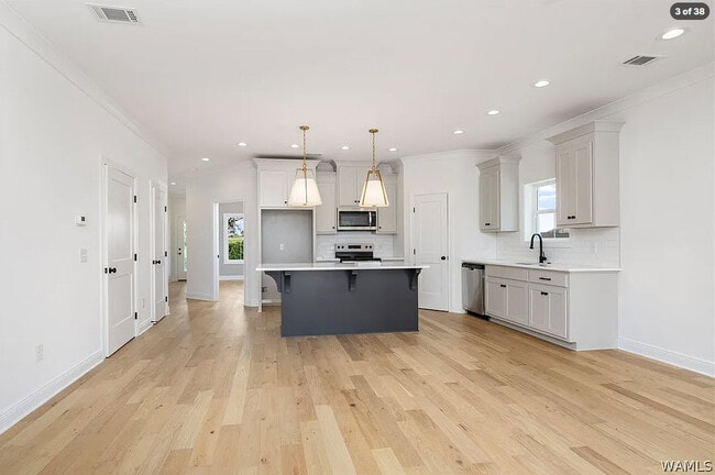 Photo - 934 21st Ave E