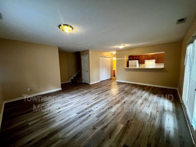 Photo - 1027 Ancestry Dr