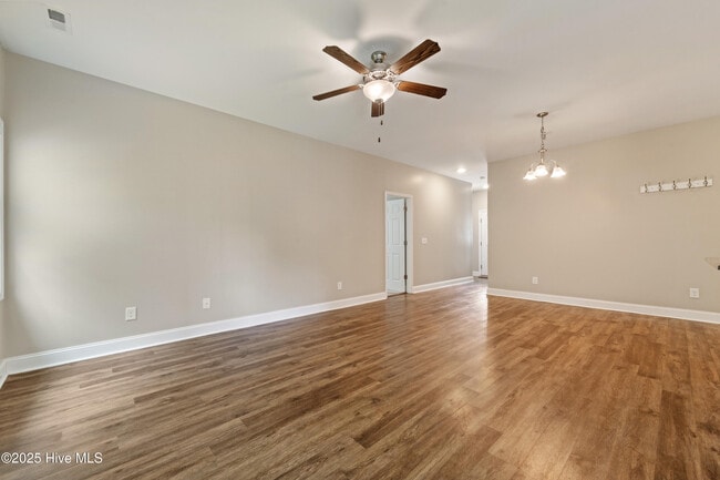 Photo - 428 Ridgeway Dr