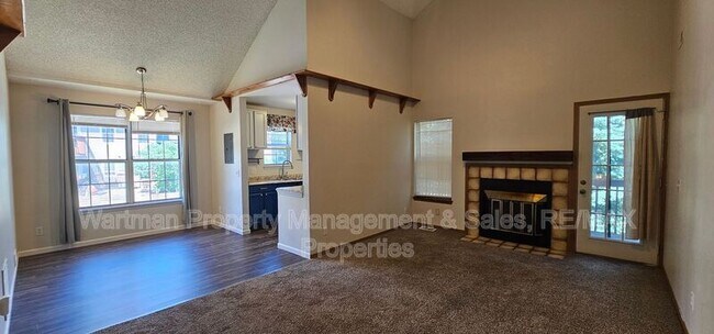 Photo - 2039a Palm Dr