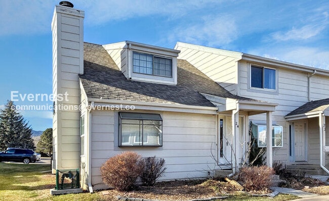 Building Photo - 2924 Ross Dr