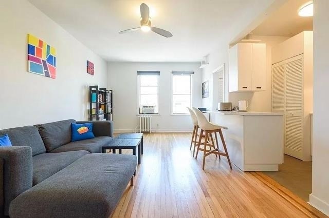 Building Photo - 821 Bergen Ave Unit D11