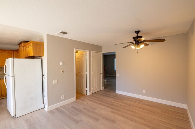 Photo - Spacious 4 bedroom home in Union City with...