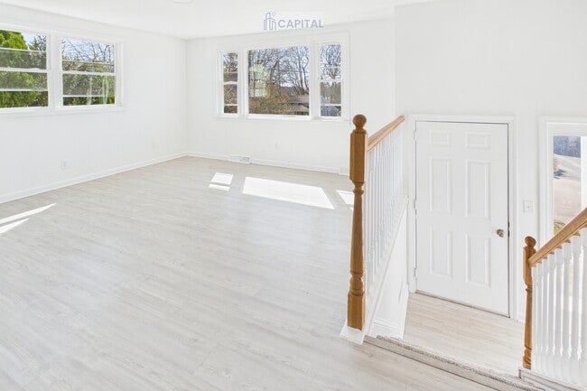 Photo - 22 Okinawa Ave