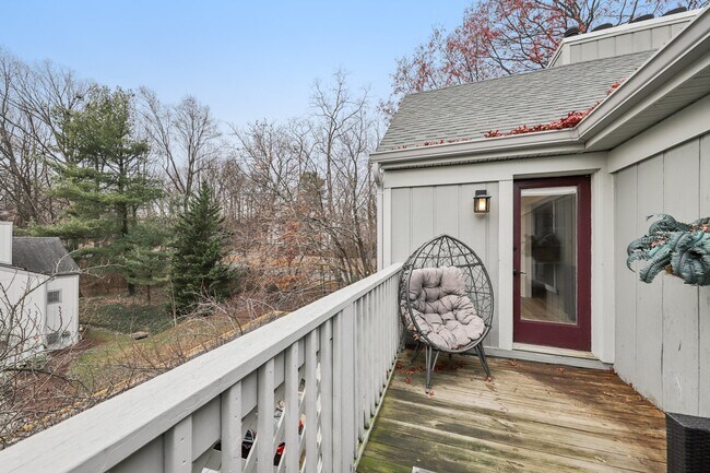 Building Photo - 2209 Hunters Run Dr Unit 908