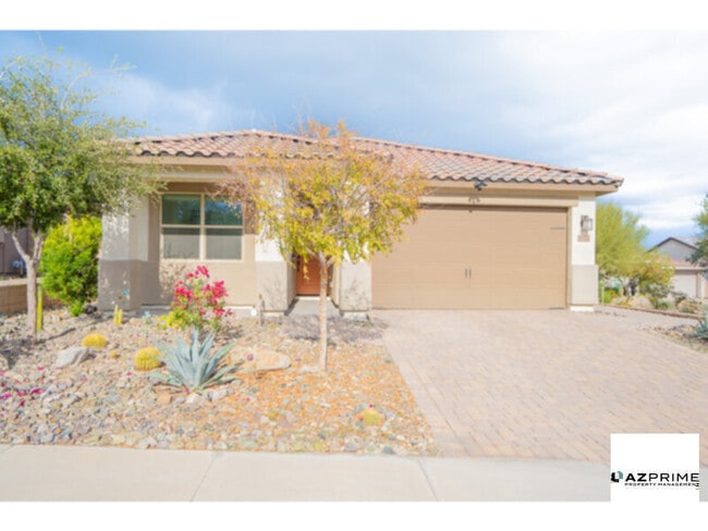 Photo - Stylish 3/2 Goodyear House!