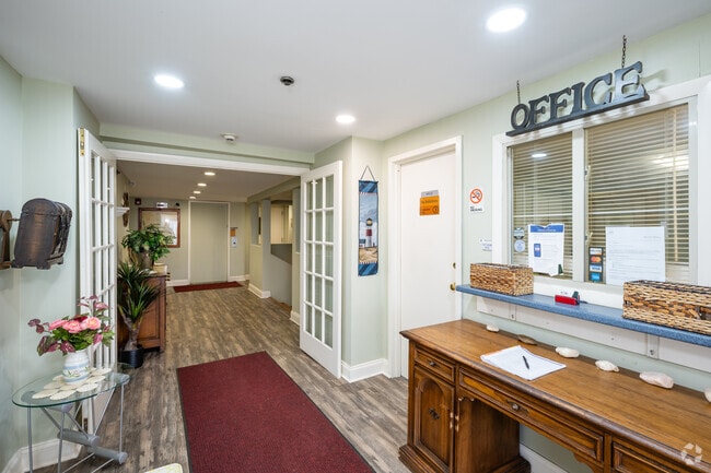 Leasing Office - Morton House