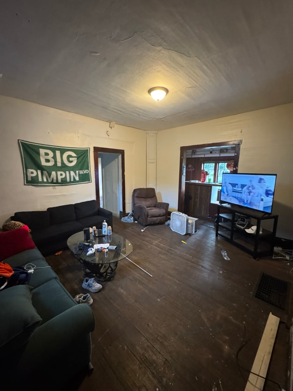 Photo - 423 Dodge St