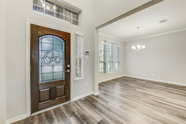 Photo - 3834 Supremes Trail