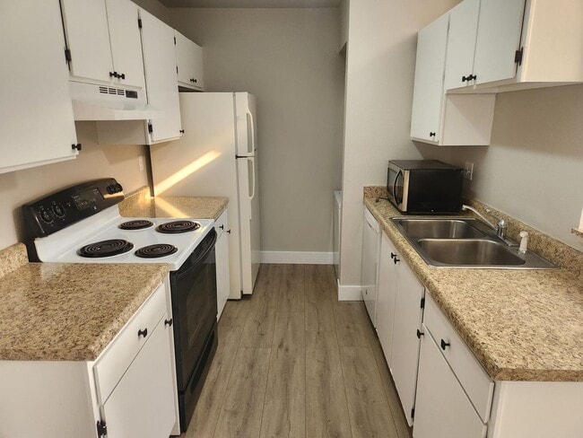 Photo - 10353 W 80th Dr Unit B