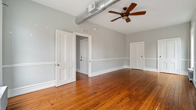 Photo - 201 W Barnard St Unit 3