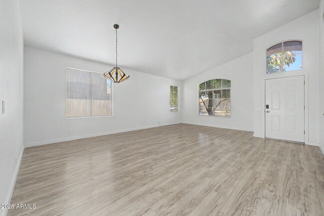 Photo - 7251 E Lakeview Ave