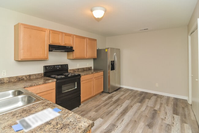 Photo - 130 Dormont Dr NE