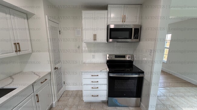 Photo - 305 N Oak Cliff Blvd