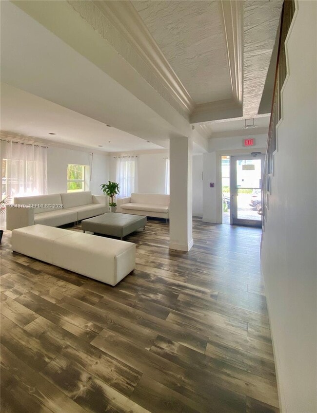 Photo - 1521 Lenox Ave. Unidad 106