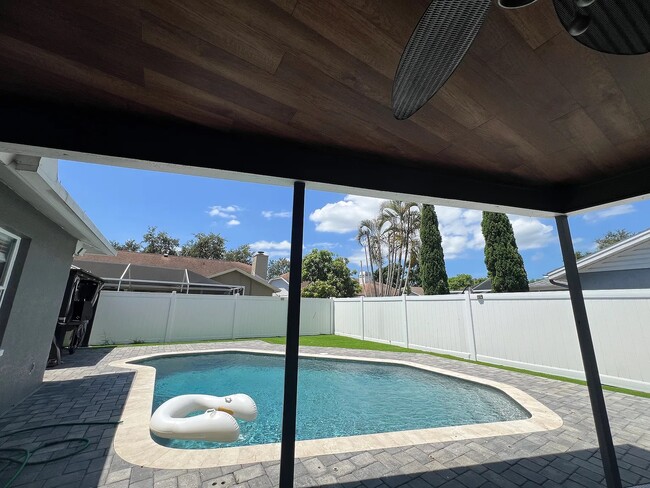 Photo - 3716 Lake Blvd