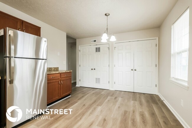 Photo - 212 Tecumseh Dr