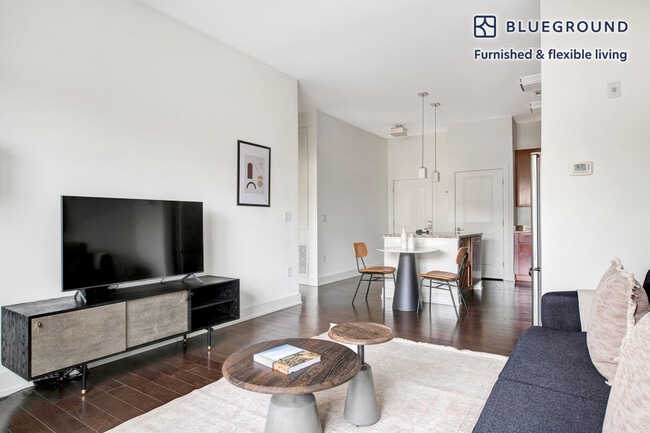 Photo - 90 Fawcett St Unit FL3-ID527