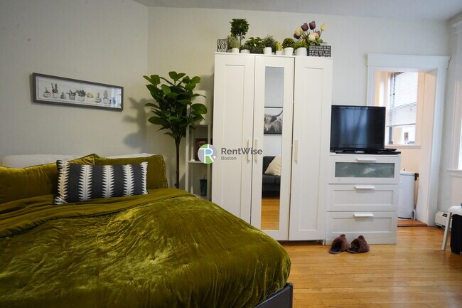 Photo - 78 Brainerd Rd Unidad 17