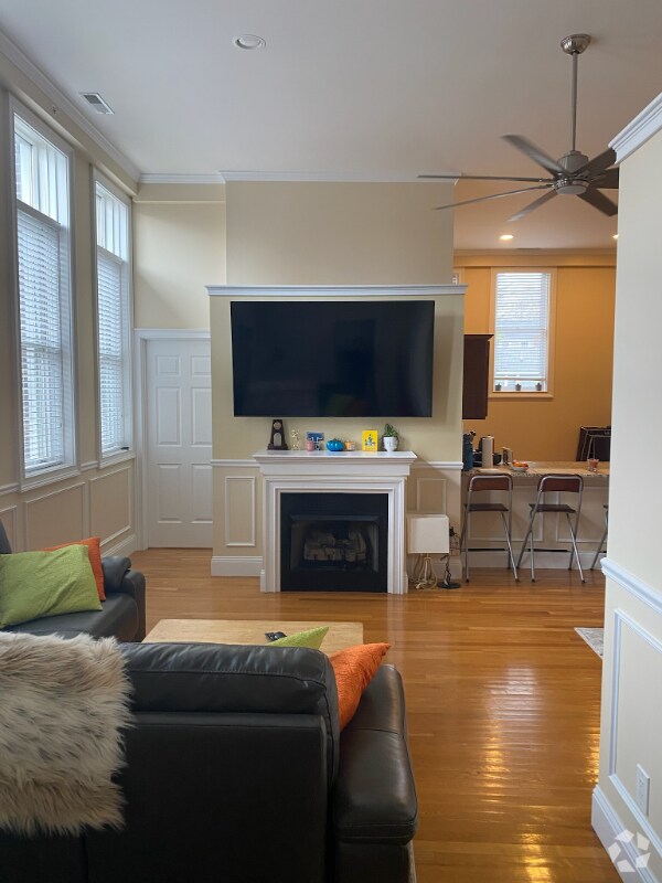 Building Photo - 349 Fulton St Unit 2 Rental